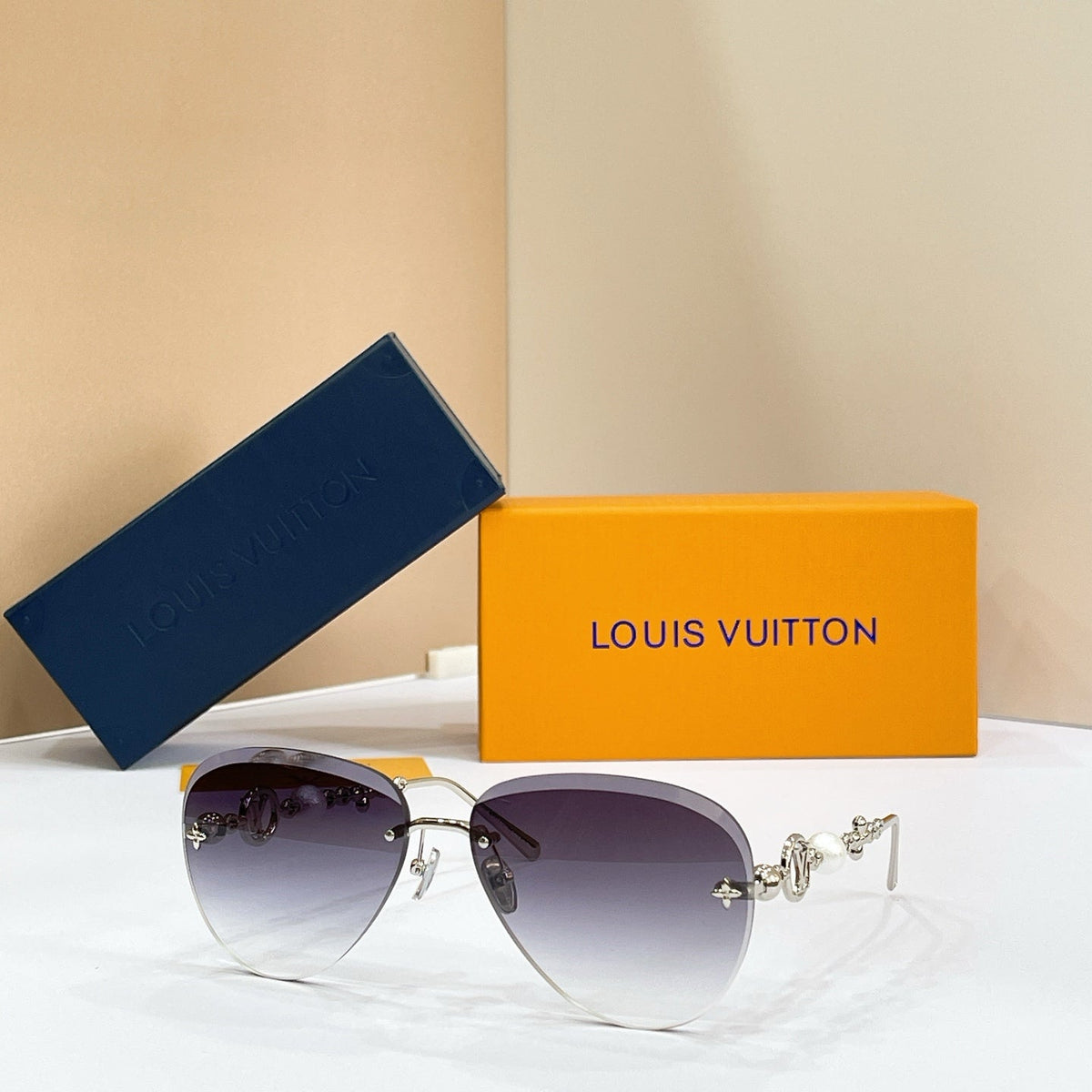 Louis Vuitton Z3318U Sunglasses - 62-13-140